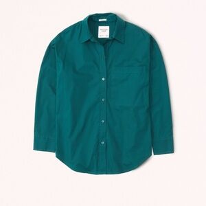 Oversized Poplin Button-Up Shirt size M